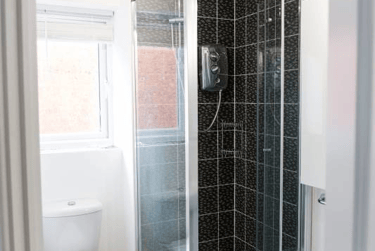 2 bed flat, Ridgway Road, Hanley, Stoke, ST13DT - Image 5